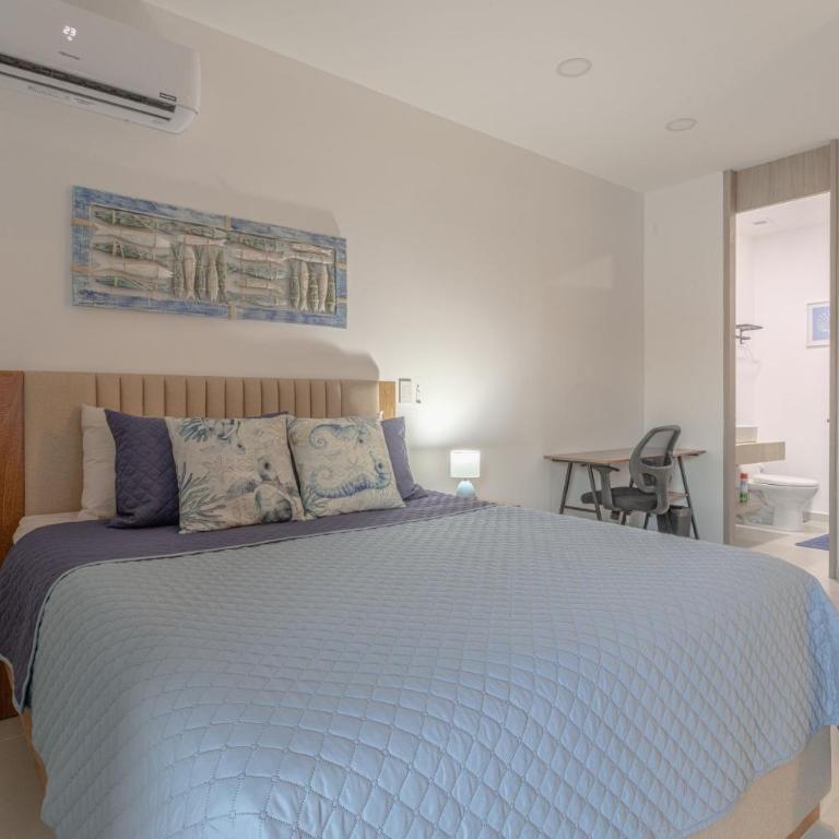  - Room #1714064801 - 22