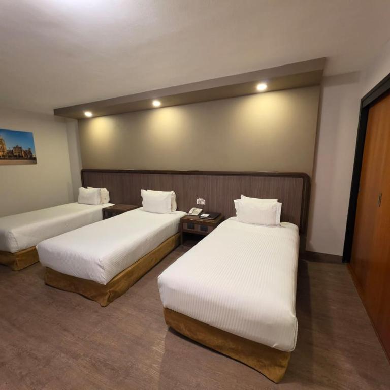 Hotel Metropol - Room #18580626 - 3