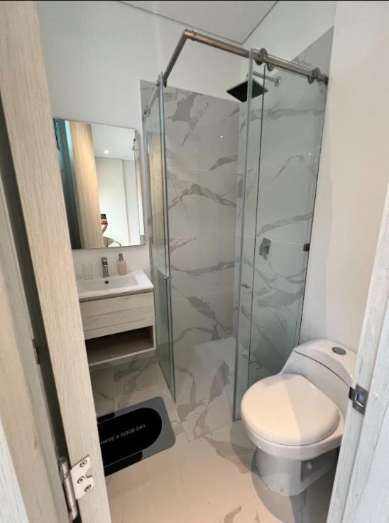  - Room #1714074001 - 25