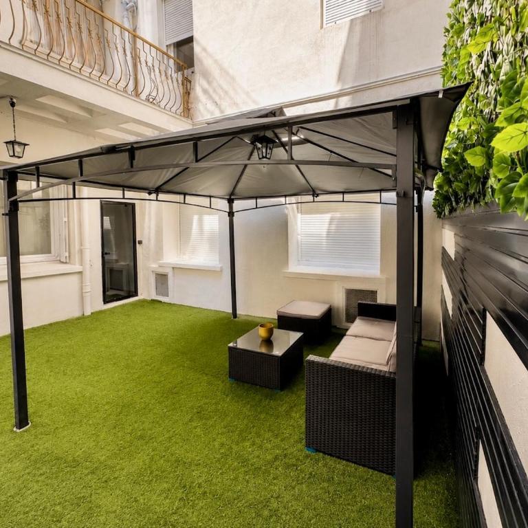 Independent Apartment with Shared Courtyard - Studio - 14