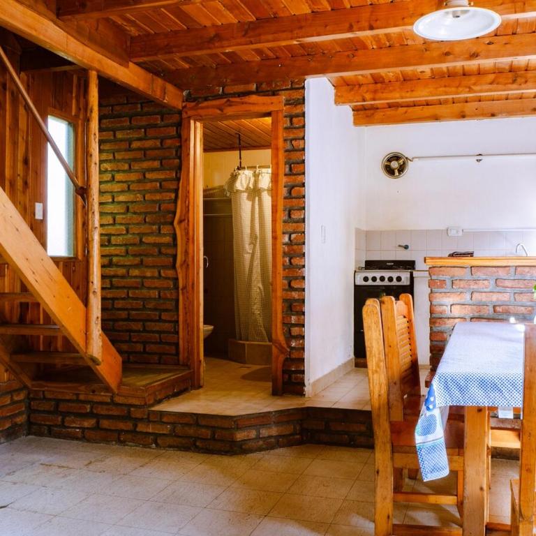  - Room #1714083102 - 9