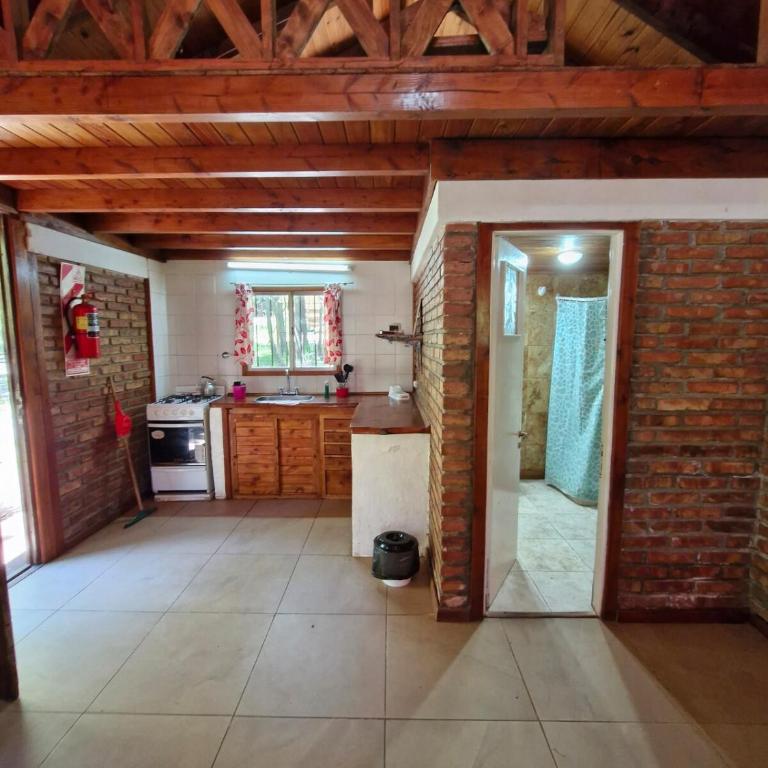  - Room #1714083105 - 12