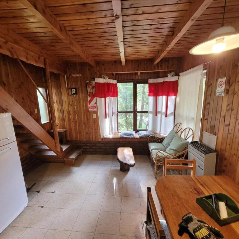  - Room #1714083103 - 12