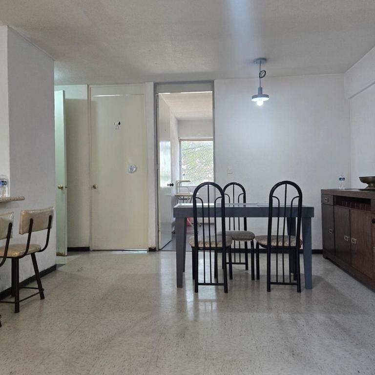  - Room #1714096701 - 4