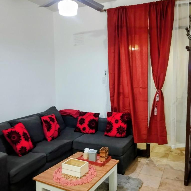 Depto cómodo por Av Libertador - Two-Bedroom Apartment with Balcony - 3