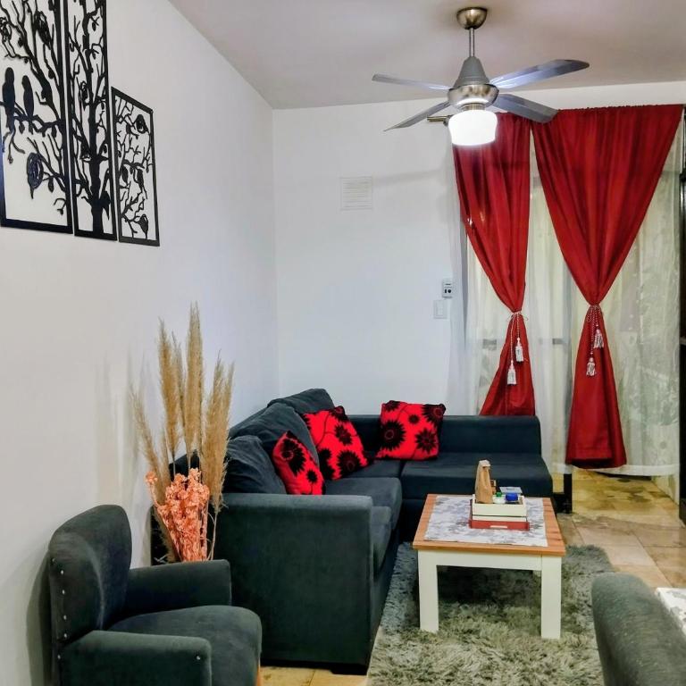 Depto cómodo por Av Libertador - Two-Bedroom Apartment with Balcony - 13
