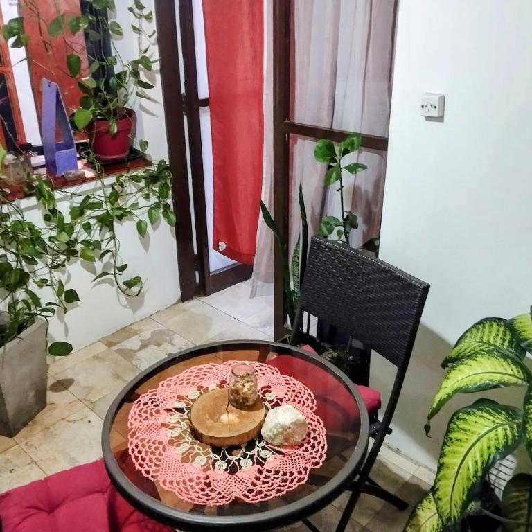 Depto cómodo por Av Libertador - Two-Bedroom Apartment with Balcony - 30