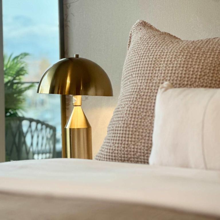  - Room #1714100601 - 10