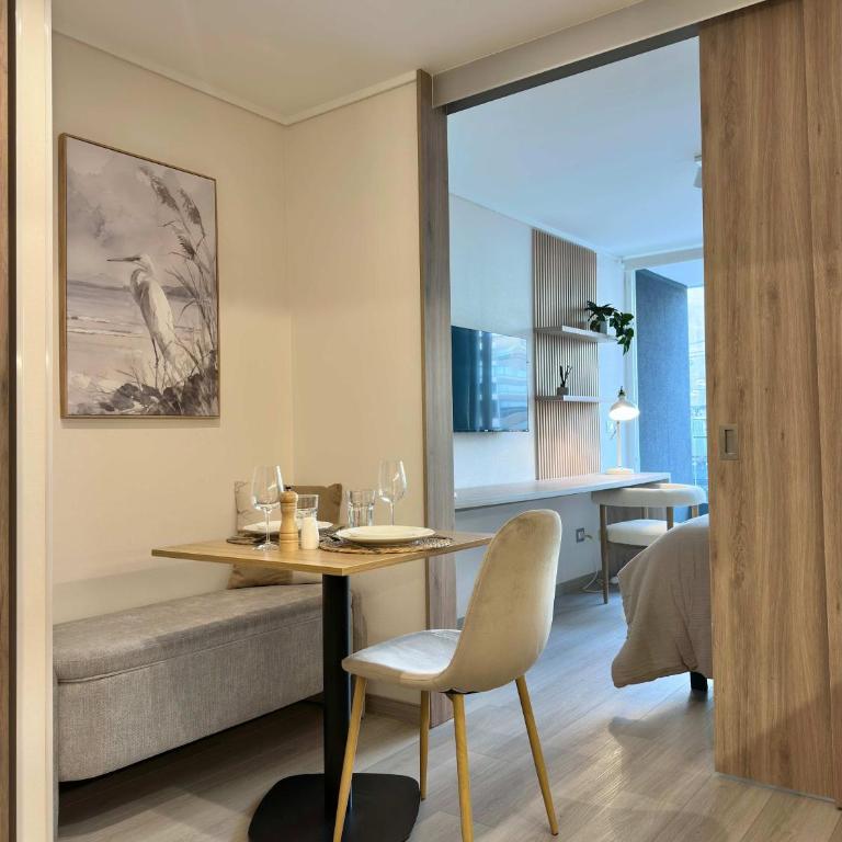  - Room #1714100601 - 15