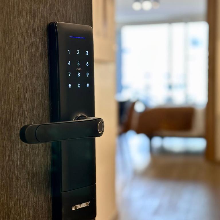  - Room #1714100601 - 22