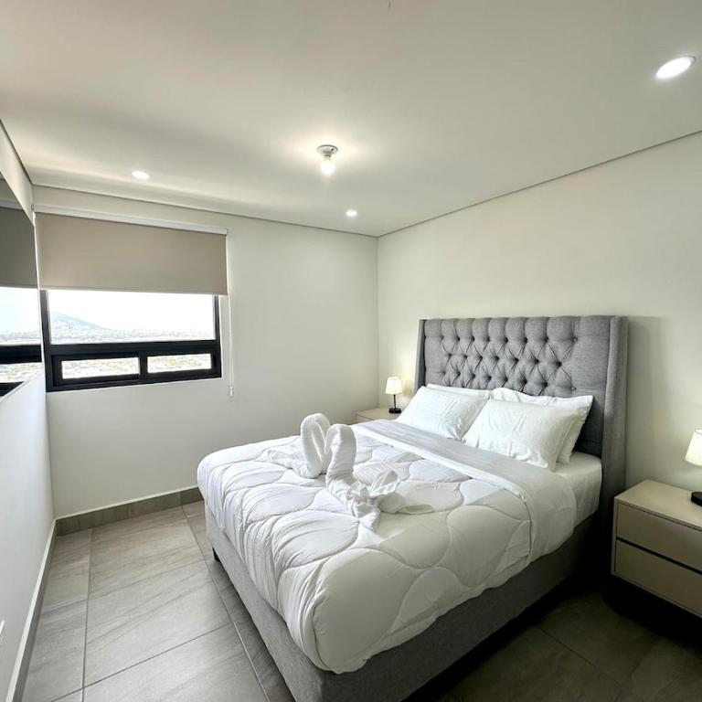 - Room #1714102201 - 3