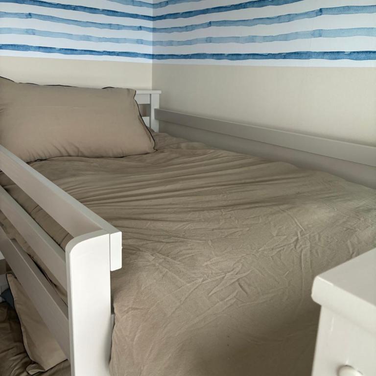 Hermoso departamento en Costa de Montemar, Concón -las piscinas sólo se pueden usar en arriendos sobre 15 días - Two-Bedroom Apartment with Terrace and Sea View - 38