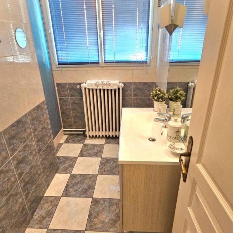 Appartement moderne vue cathédrale - 4 pers. - Apartment mit 2 Schlafzimmern - 12