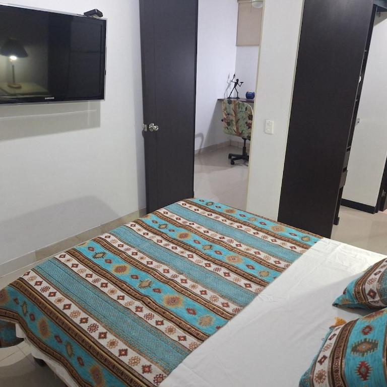 Apt Premium Norte de Cali Vista Piscina y Parking - Two-Bedroom Apartment - 8
