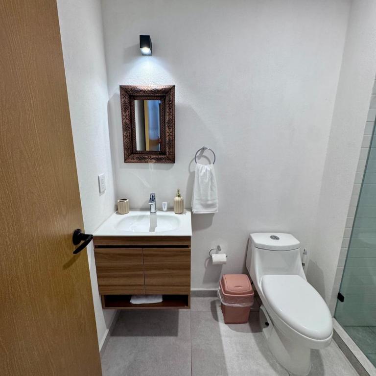  - Room #1714127201 - 13