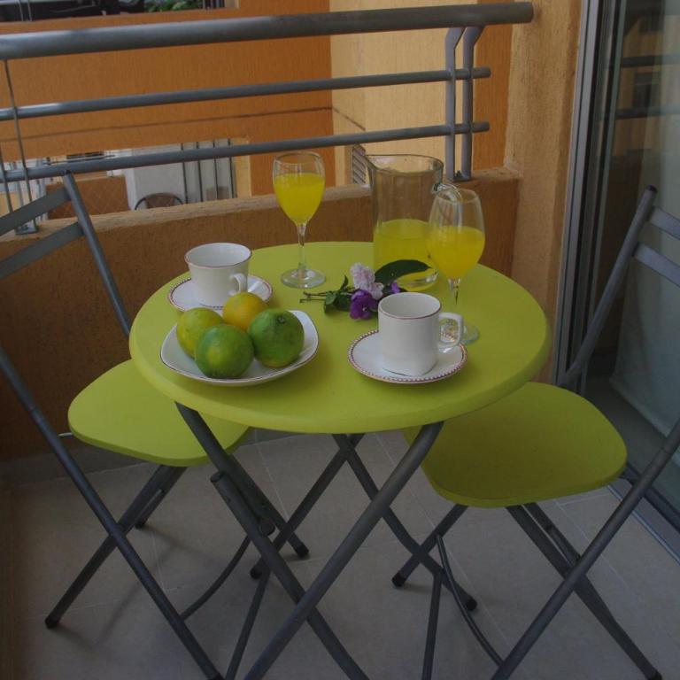 Apt Premium Norte de Cali Vista Piscina y Parking - Two-Bedroom Apartment - 13