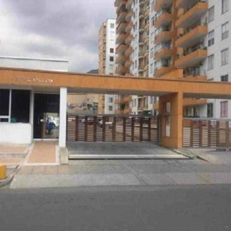 Apt Premium Norte de Cali Vista Piscina y Parking - Two-Bedroom Apartment - 1
