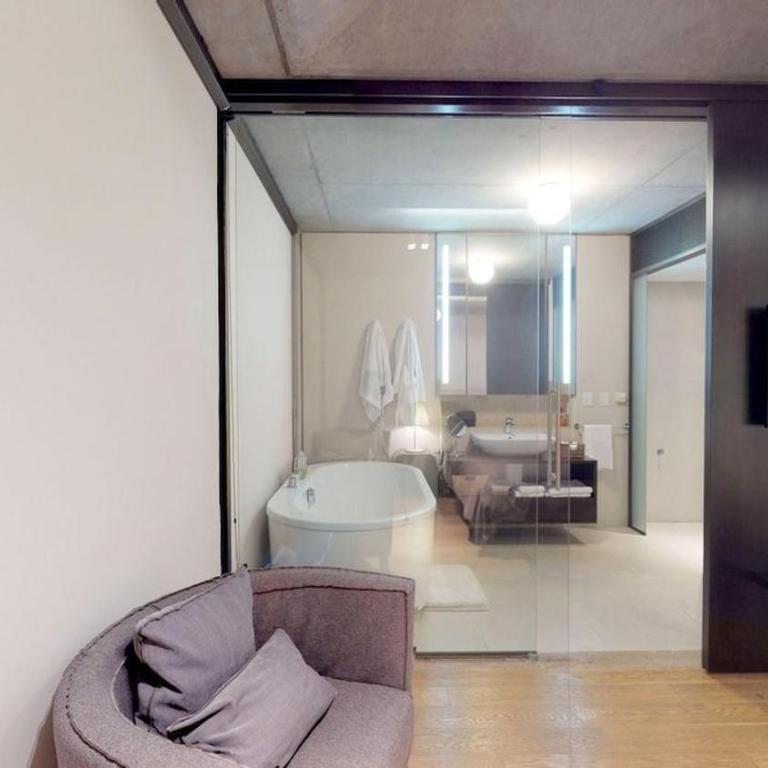  - Room #1714128801 - 5