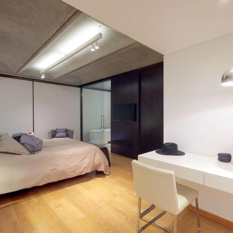  - Room #1714128801 - 10