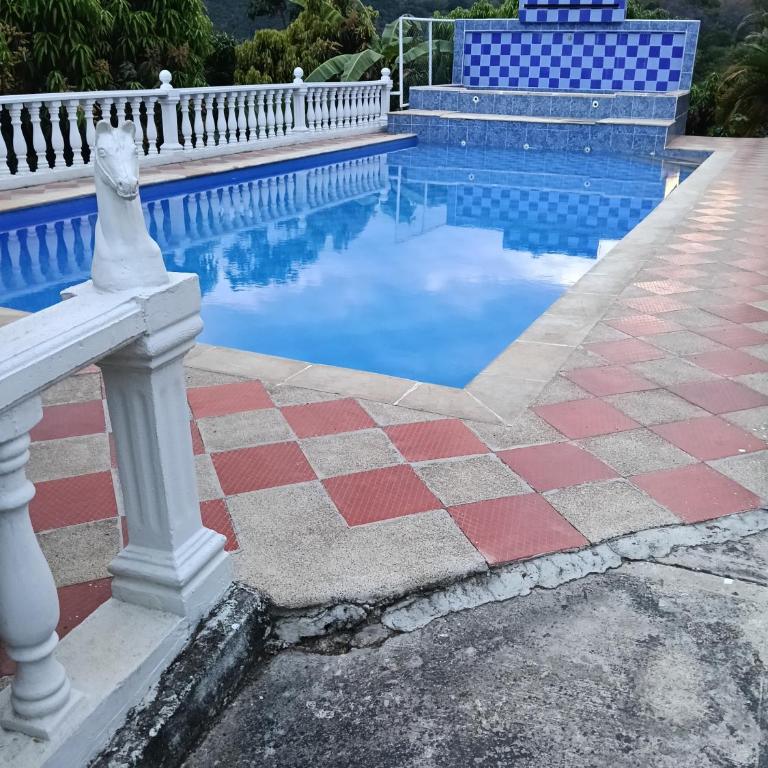  - Room #1714131901 - 16