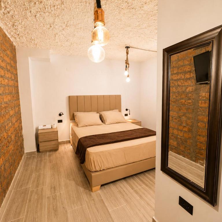 Hotel Metropol Blue - Standard Double Room with Fan - 5