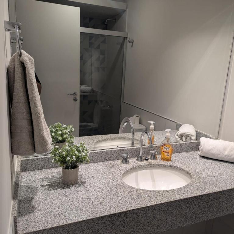 Trinity Towers Apartment Near CIT with Pool and Gym - Apartamento de 2 dormitorios - 42