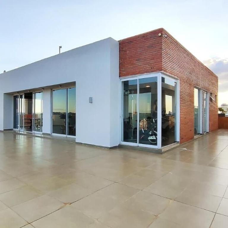 Trinity Towers Apartment Near CIT with Pool and Gym - Apartamento de 2 dormitorios - 47