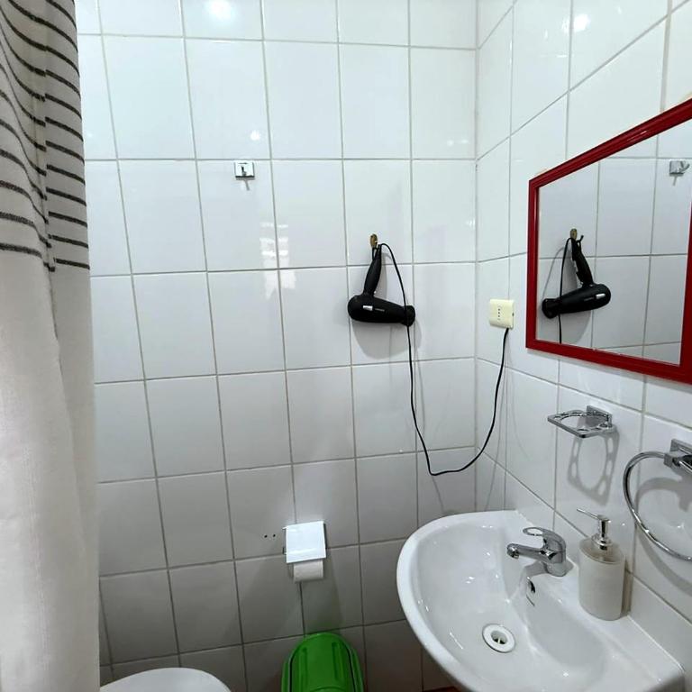 Hostal Nuevo Sol y Viento - Habitación Familiar con baño privado - 3