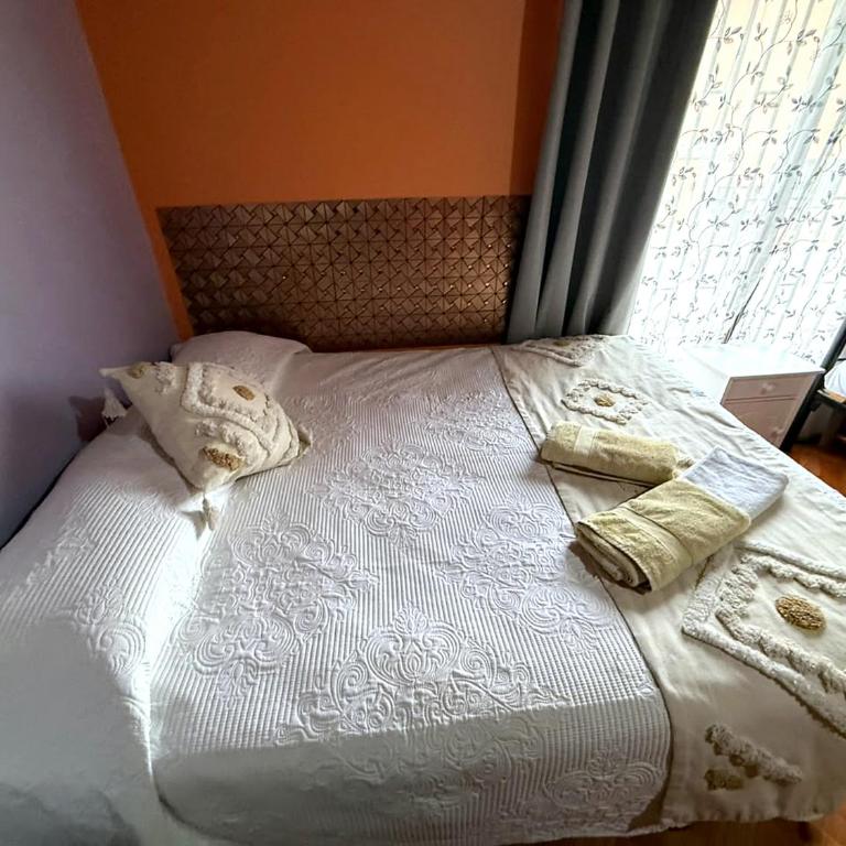Hostal Nuevo Sol y Viento - Habitación Familiar con baño privado - 2