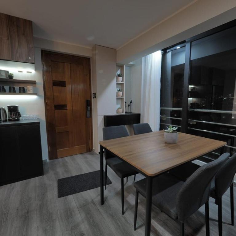 Manta - San Carlos - Three-Bedroom Apartment - 5