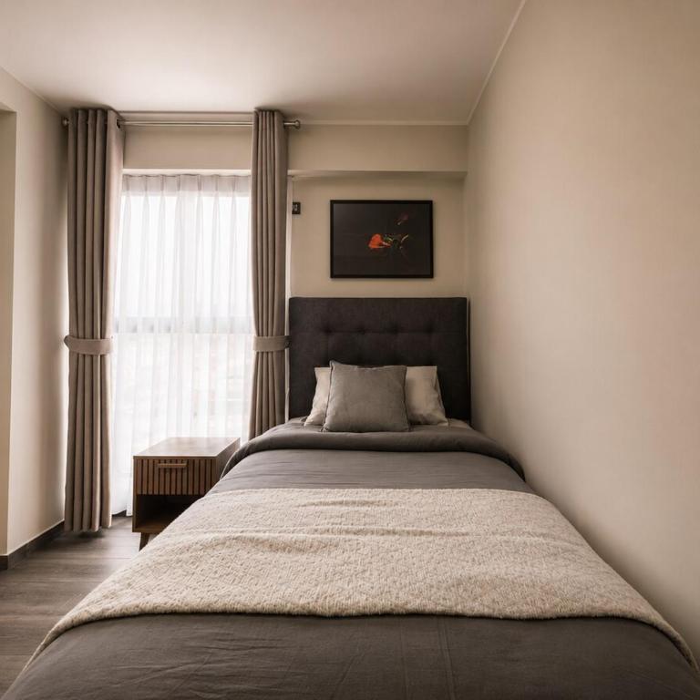 Manta - San Carlos - Three-Bedroom Apartment - 17