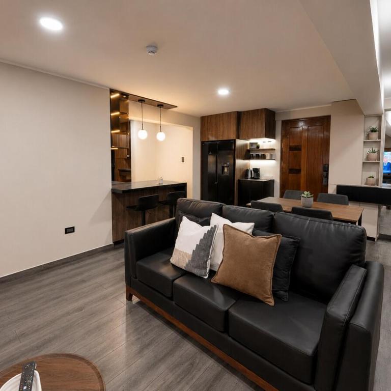 Manta - San Carlos - Three-Bedroom Apartment - 4