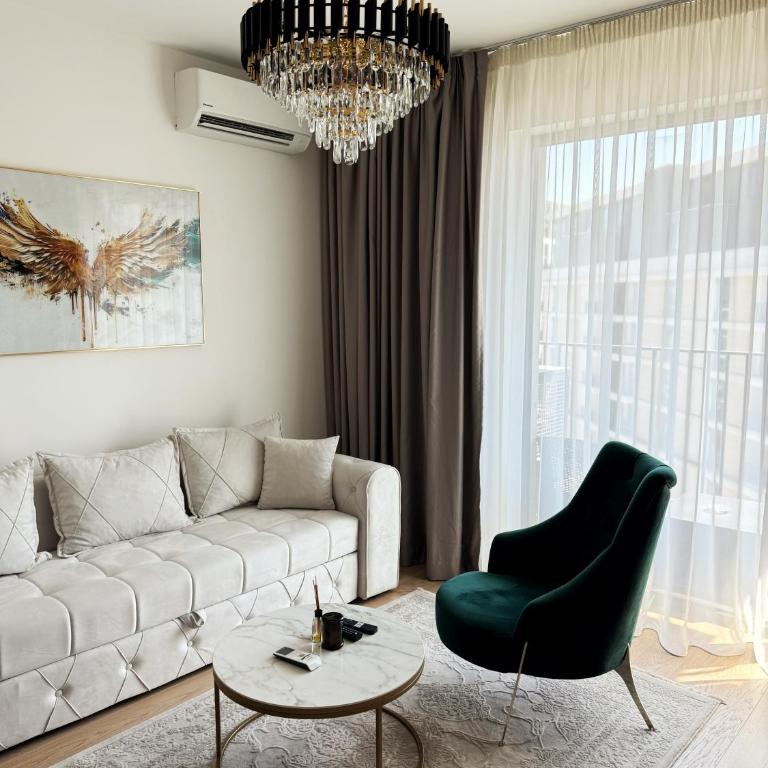  - Room #1714176201 - 12