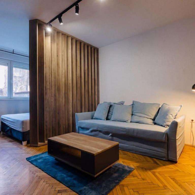  - Room #1714180801 - 1