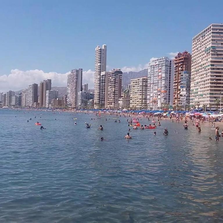 Bonito apartamento para disfrutar en Benidorm - Apartamento de 2 dormitorios - 15