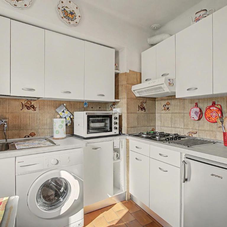 A Casa di Zio Zeffy - Appartamento Deluxe con 2 Camere da Letto e Vista Giardino - 12