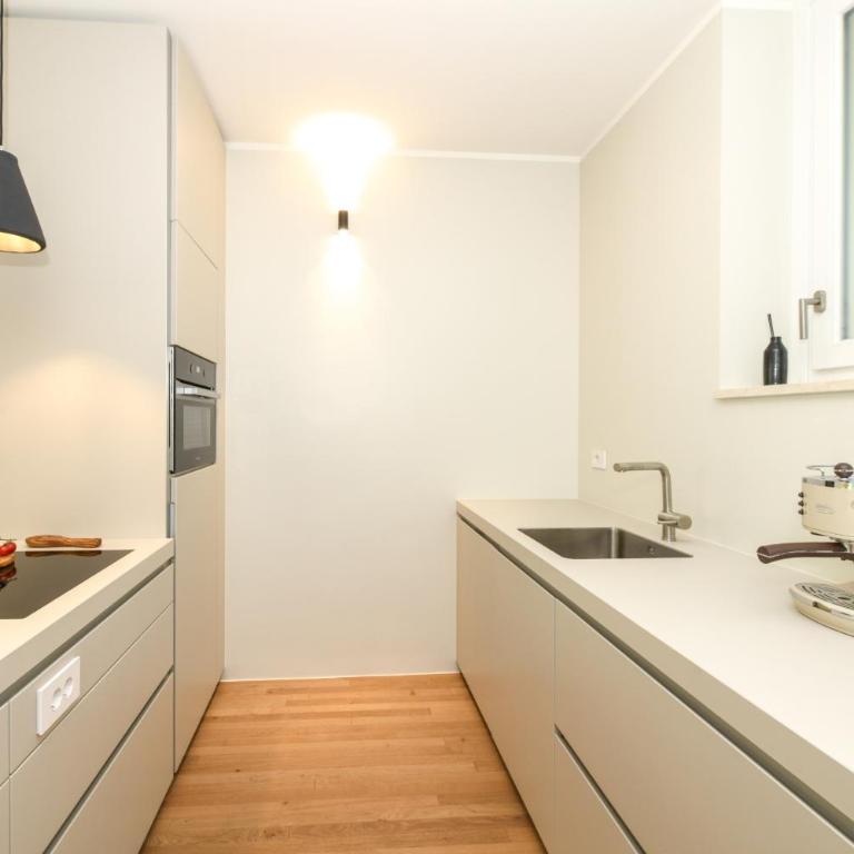MGH - Riviera Elegance - Appartamento con Balcone - 19