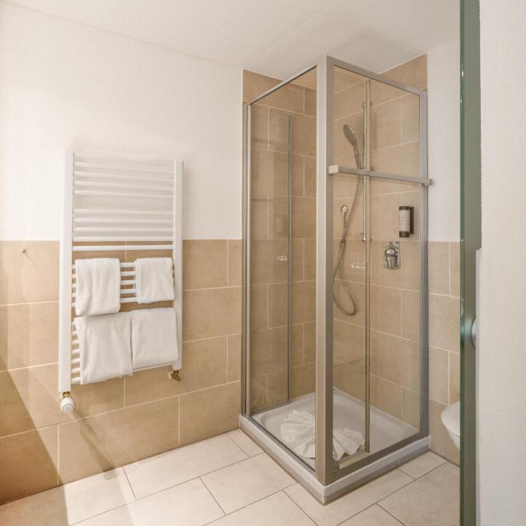 ALPURA Allgäu - Hotel, Gym & Sauna - Studio mit Schlafsofa - 5