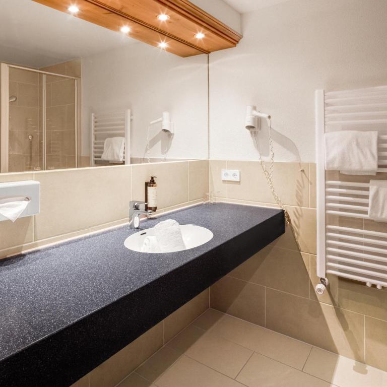 ALPURA Allgäu - Hotel, Gym & Sauna - Studio mit Schlafsofa - 6