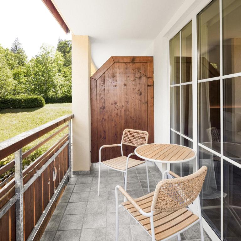 ALPURA Allgäu - Hotel, Gym & Sauna - Studio mit Schlafsofa - 4