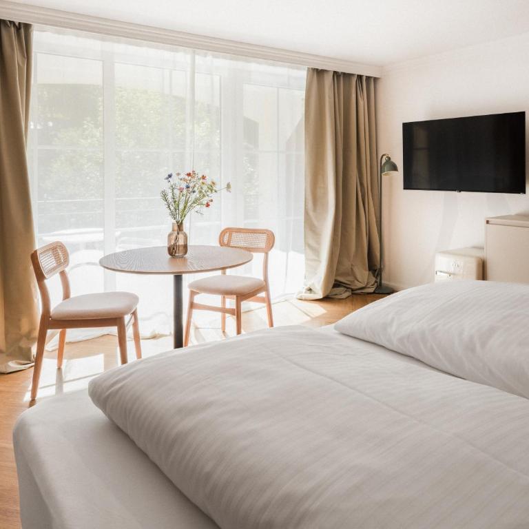 ALPURA Allgäu - Hotel, Gym & Sauna - Studio mit Balkon - 3
