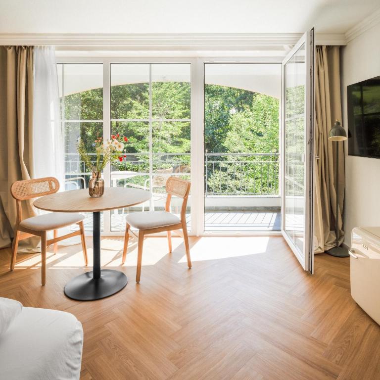 ALPURA Allgäu - Hotel, Gym & Sauna - Studio mit Balkon - 1