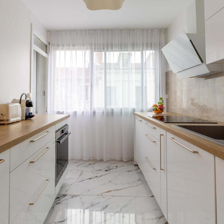Appartement rénové Lumineux proche de la gare av Charras - Appartement - 10