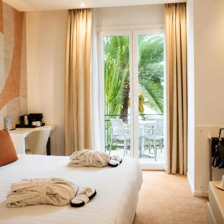 Best Western Premier Hotel Prince de Galles - Suite Lit Queen-Size Junior avec Canapé-Lit et Balcon - Vue sur Mer - Non-Fumeurs - 4