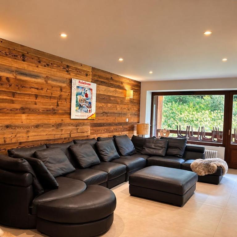 Le Menhir-8pers-Parking-5min des stations - Three-Bedroom Apartment - 4