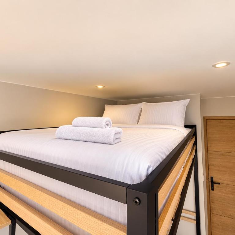 Le Menhir-8pers-Parking-5min des stations - Three-Bedroom Apartment - 15