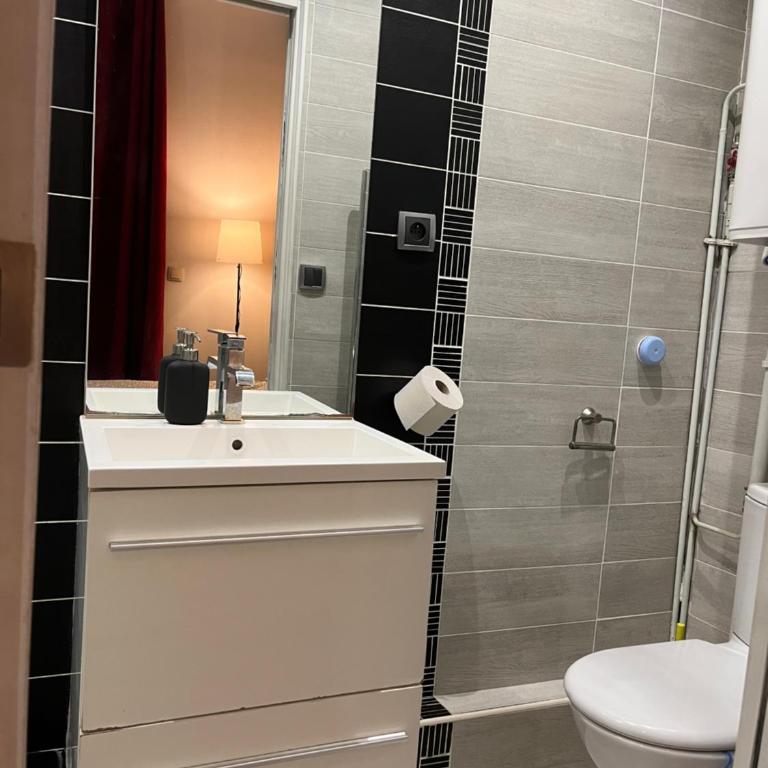 Chic flat in the heart of Marais near Pompidou Centre - Apartamento - 15