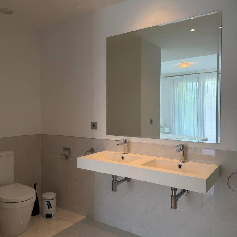  - Room #1714243901 - 22