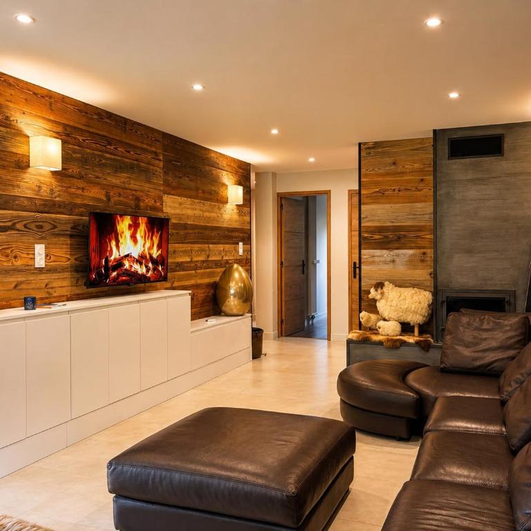 Le Menhir-8pers-Parking-5min des stations - Three-Bedroom Apartment - 1
