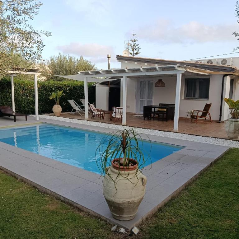 VILLA FEDERICA CON PISCINA/WITH POOL - Casa con 2 Camere da Letto - 2